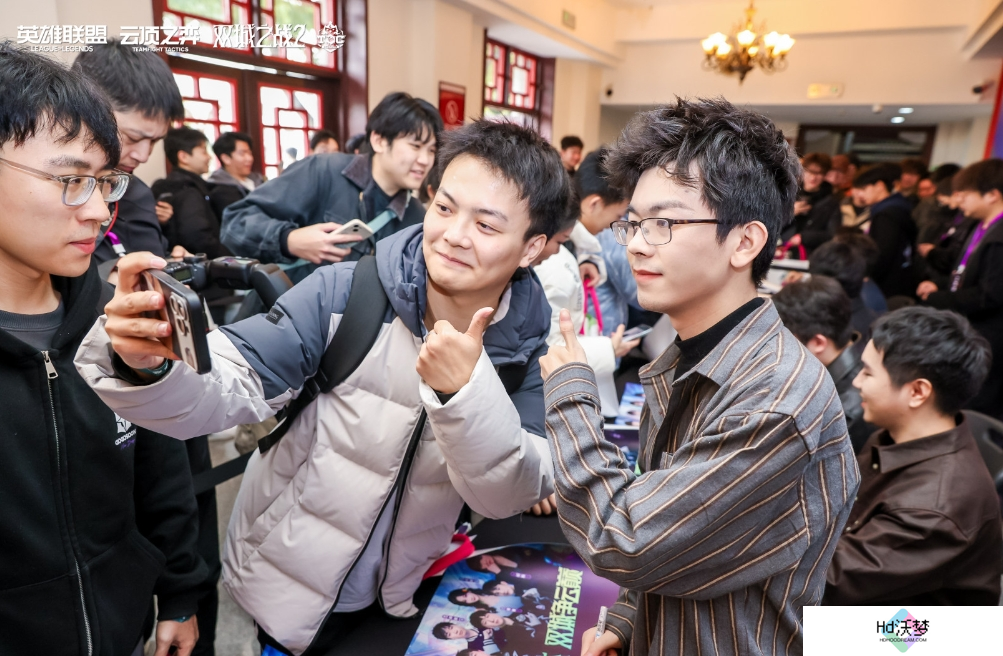 云顶之弈TOC10全国总决赛**落幕，官少爷强势夺冠