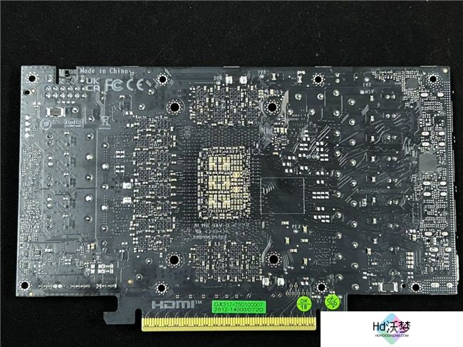 炫酷来袭，耕升 GeForce RTX 5070 Ti 炫光·超 OC带来超高性能