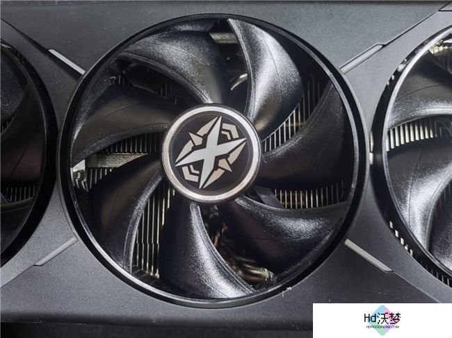 炫酷来袭，耕升 GeForce RTX 5070 Ti 炫光·超 OC带来超高性能