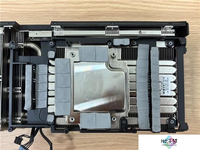DLSS 4性能全力冲锋，耕升 GeForce RTX 5080 炫光 OC 值得你拥有！