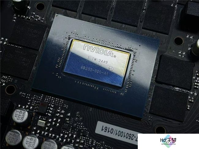 影驰 GeForce RTX 5070 Ti 金属大师 OC评测：DLSS 4超强发挥