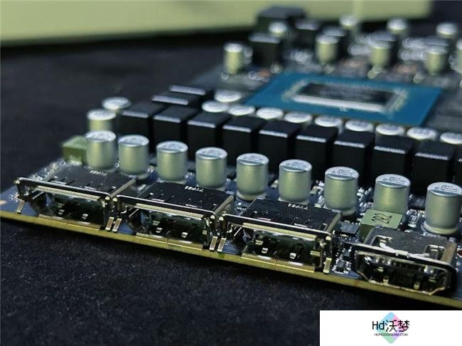 影驰 GeForce RTX 5070 Ti 金属大师 OC评测：DLSS 4超强发挥
