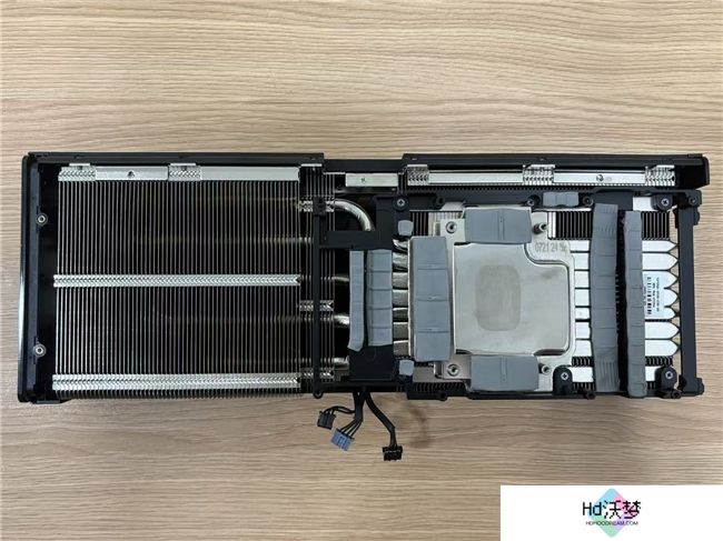 DLSS 4性能全力冲锋，耕升 GeForce RTX 5080 炫光 OC 值得你拥有！