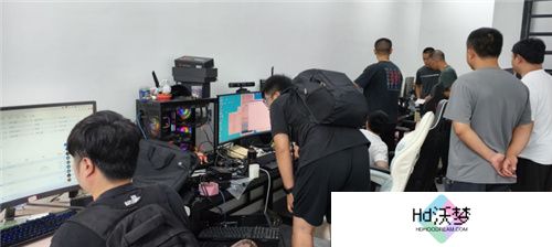 PUBG严厉打击游戏**，配合多地警方开展线下抓捕！官方推出专项信息表单